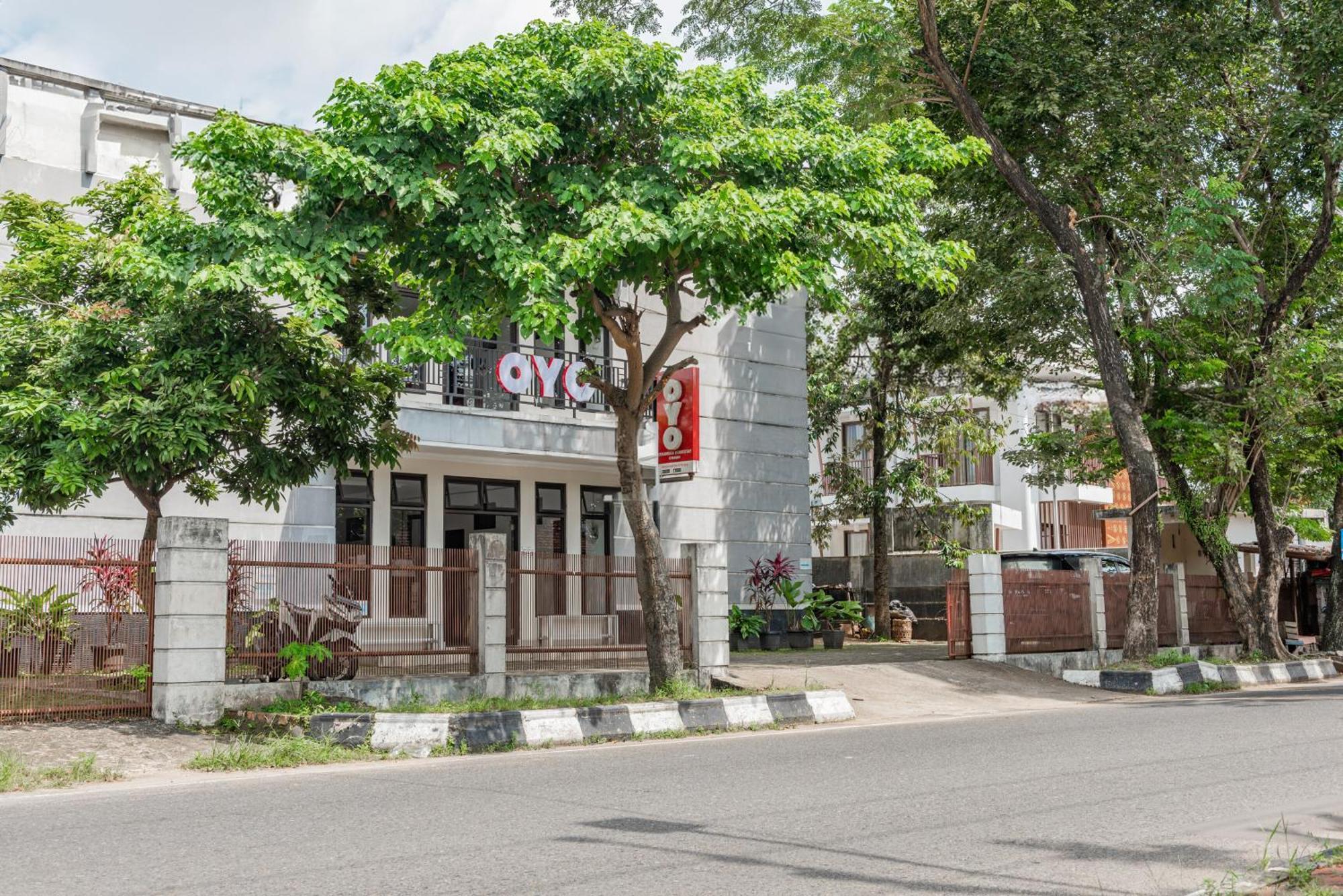 Hotel O Kambang Iwak Area Near Kambang Iwak Park Formerly Kerangga Палембанг Екстериор снимка