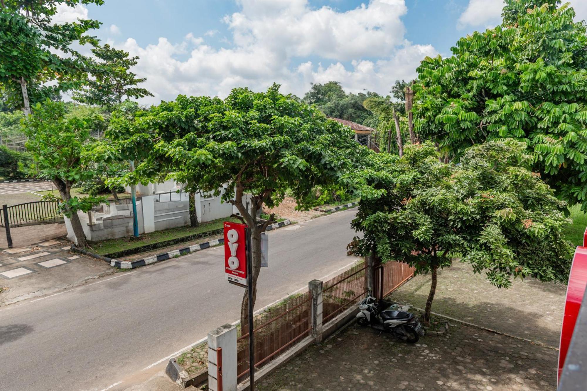 Hotel O Kambang Iwak Area Near Kambang Iwak Park Formerly Kerangga Палембанг Екстериор снимка