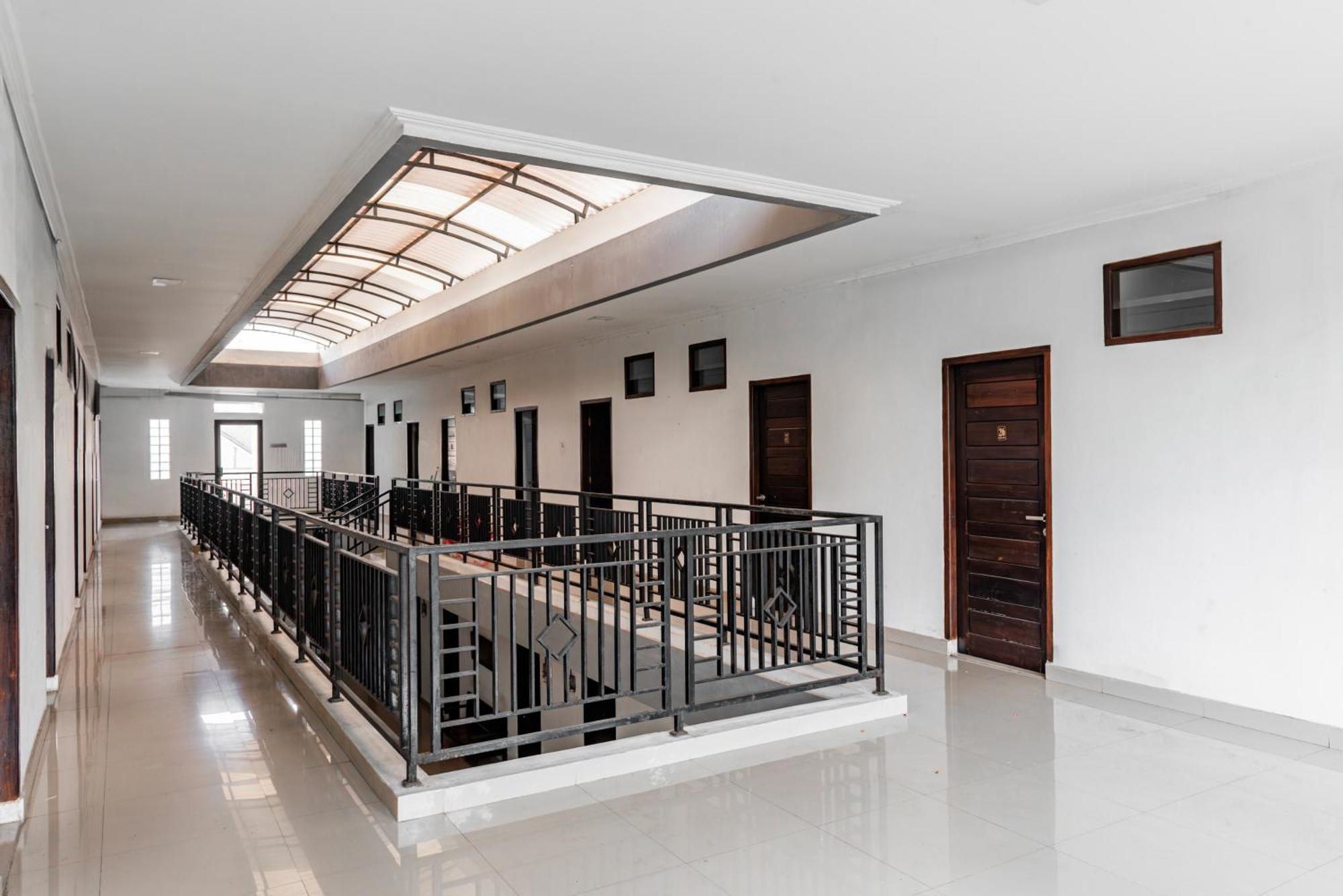 Hotel O Kambang Iwak Area Near Kambang Iwak Park Formerly Kerangga Палембанг Екстериор снимка